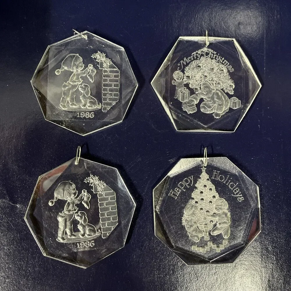 VTG Lot Of 4 Christmas Treasures 1986 Hexagon Acrylic Christmas Ornaments‎ - D8